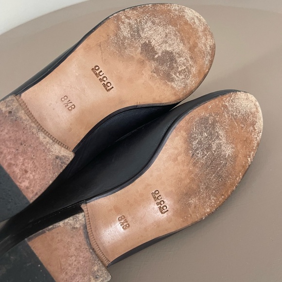 Gucci Black Leather Loafers with Gold Hardware - Picture 5 of 5